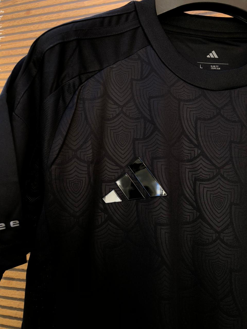 Camisa Atlético Mineiro All Black 2025/26 - Versão Torcedor