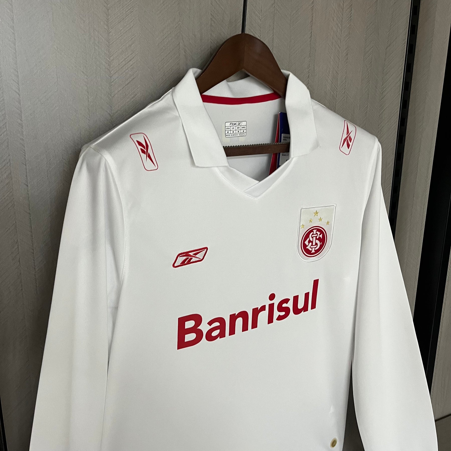 Camisa Internacional Reserva Manga Longa Retro Mundial 2006